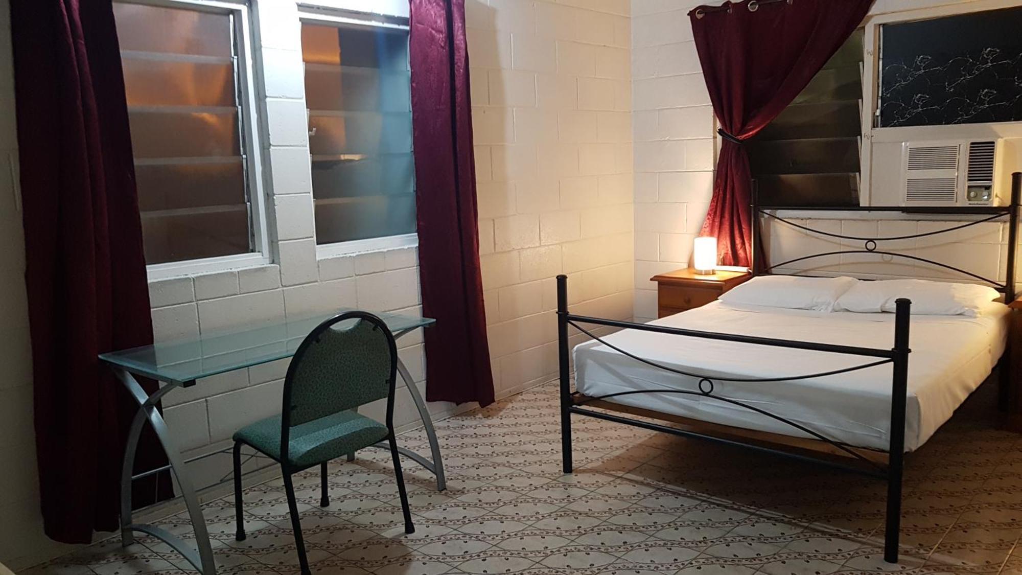 Asylum Cairns Share House Vandrarhem Exteriör bild